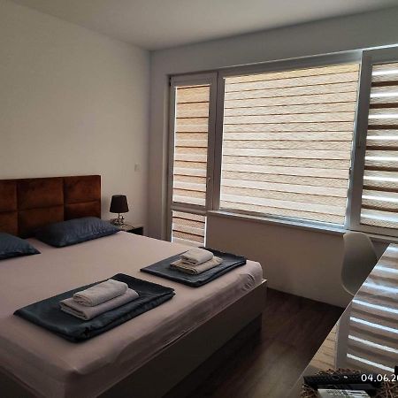 Dety'S Apartment Burgas Exterior foto