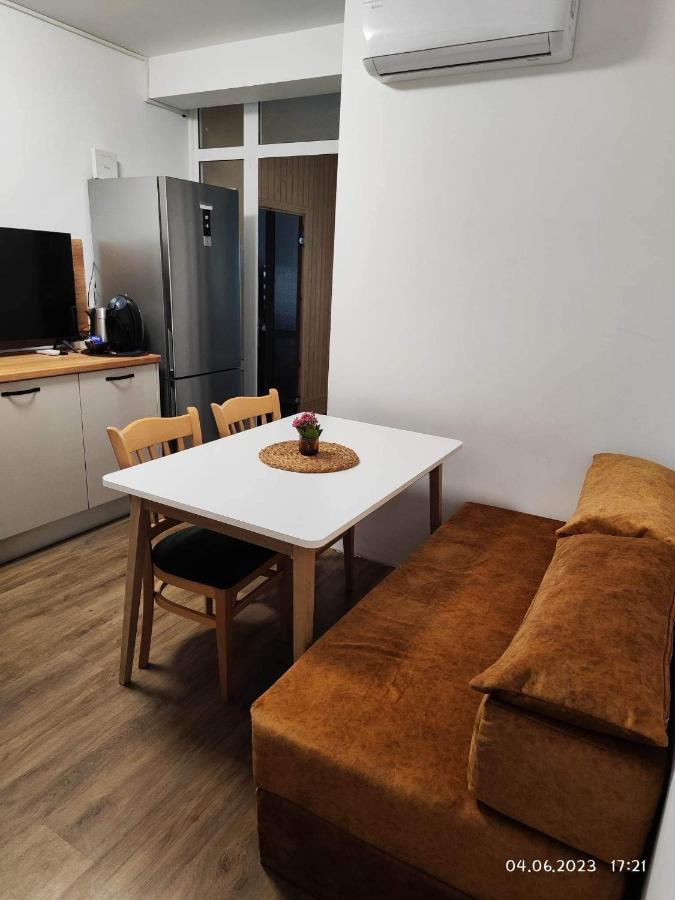 Dety'S Apartment Burgas Exterior foto